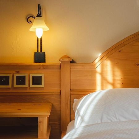Guesthouse By The Rex Zermatt Exterior photo
